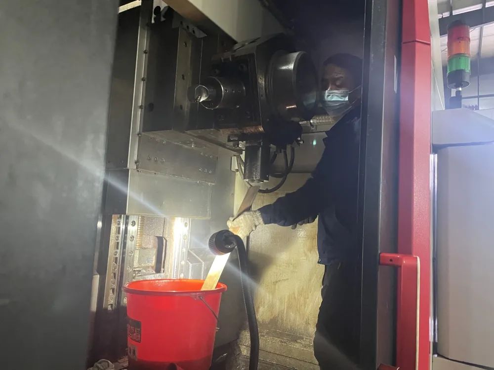 江蘇金鷹流體機械 | 工欲善其事，必先利其器。